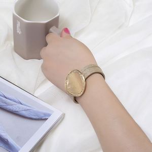 Acabado Metálico Resistente a la Decoloración, Artículo de Alta Rentabilidad, Regalo Certificado para Mujeres, Estándar ASTM 316L - Product Image 1