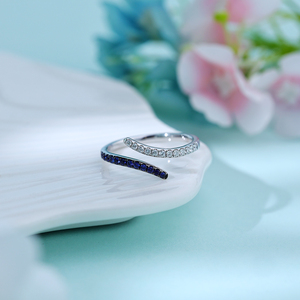 Bague de luxe en or massif 18 carats, faite à la main, avec diamants naturels et saphir, magnifique bague déconnectée, cadeau pour femme pour un anniversaire - Product Image 3