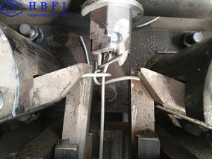 Lame de rasoir en accordéon à grande vitesse Machine à mailles de fil de fer barbelé Fabrication de clôtures à maillons de chaîne avec moteur à noyau Composants d'engrenage PLC - Product Image 3