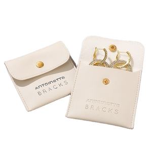 Bolsa de cuero PU mini con logotipo personalizado al por mayor, superventas, tipo sobre con cierre a presión, para embalaje de joyas y regalos, con tapa abatible - Product Image 3