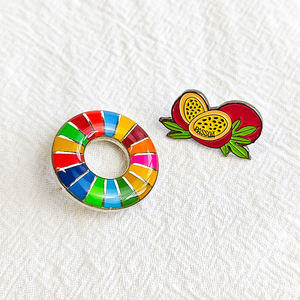 Insignias de Esmalte Personalizadas Creativas, Insignias de Metal Personalizadas, Artículos Promocionales Ecológicos Plateados para Ropa - Product Image 6