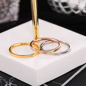 Anillos <span class=keywords><strong>de</strong></span> Pareja <span class=keywords><strong>de</strong></span> Acero Inoxidable al por Mayor, <span class=keywords><strong>Anillo</strong></span> <span class=keywords><strong>de</strong></span> <span class=keywords><strong>Promesa</strong></span> Minimalista <span class=keywords><strong>de</strong></span> 2 mm <span class=keywords><strong>para</strong></span> Mujeres y Hombres - Product Image 5
