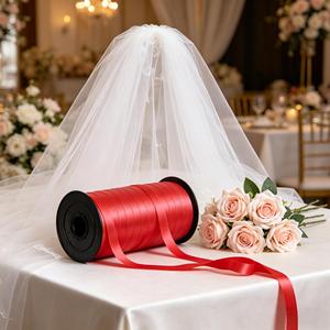 Decorazione Elegante per Feste, Nastro Rosso in Plastica 91M, Decorazione per San Valentino - Product Image 3