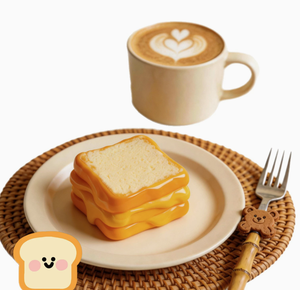 Jouet anti-stress en mousse PU à rebond lent, en forme de pain grillé au lait cru, avec logo personnalisé, pour cadeau promotionnel - Product Image 1