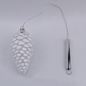 Pintura por pulverización LED con pilas, cono de pino de cristal colgante de Navidad iluminado - Product Image 3