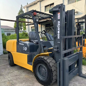 Montacargas Diésel Komatsu FD50 de Segunda Mano, Económico, 5 Toneladas, Mástil de Tres Etapas, Longitud de Horquilla de 1220 mm, la Mejor Opción para Compradores - Product Image 1