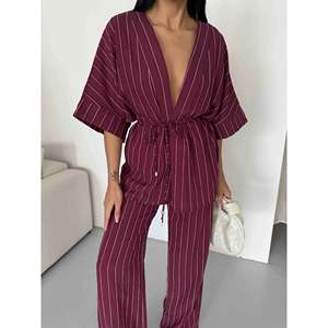 Ensemble Kimono Rayé pour Femme, Taille S, Col en V Profond, Pantalon Large, Tenue Assortie, Mode Confortable pour la Détente - Product Image 2