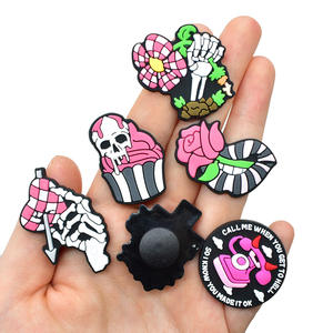 Charmes <span class=keywords><strong>de</strong></span> chaussures d'Halloween en gros, promotion, cadeau, souvenir, décoration <span class=keywords><strong>de</strong></span> chaussures <span class=keywords><strong>de</strong></span> clown rose, charme <span class=keywords><strong>de</strong></span> chaussures <span class=keywords><strong>de</strong></span> squelette d'Halloween, charme <span class=keywords><strong>de</strong></span> chaussures <span class=keywords><strong>de</strong></span> sabot rose - Product Image 3