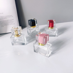 Factory Direct Sales 30ml Glass <b>Perfume</b> Spray Empty Bottle with pink Black Red Luxury Cover Customizable logo - Product Image 3
