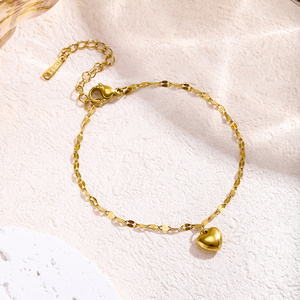 Conjunto de Joyería de Moda para Mujer, Acero Inoxidable, Oro de 18k, Collar con Colgante de Corazón, Aretes y Pulsera - Product Image 3