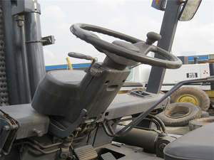 Used 10-Ton TCM FD100Z8 <b>Forklift</b> USA Original Diesel Engine Gearbox Pump High Efficiency 4WD Rough Terrain Solid Tire <b>Manual</b> - Product Image 5