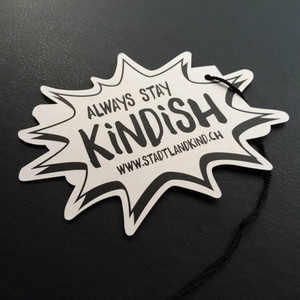 รับผลิตป้ายแขวนเสื้อผ้ารูปแอปเปิ้ลและรูปดอกไม้ พิมพ์โลโก้ตามสั่ง ขายส่ง - Product Image 2