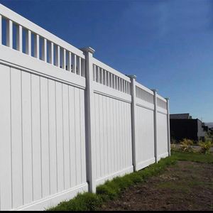 Bán buôn cung cấp ngoài trời Vinyl hàng rào tấm tùy chỉnh bền vườn và khu dân cư thiết kế PVC hàng rào riêng tư - Product Image 4