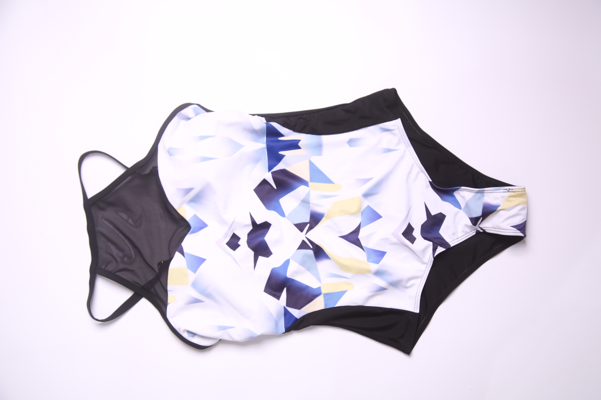 Summer fashion style Ladies sexy swimsuit one-piece halter swimwear