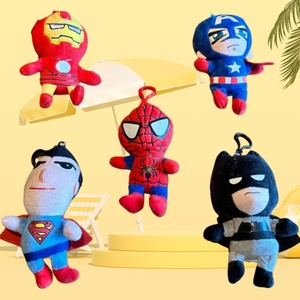 Promoción: Muñeco de peluche de 10 cm de los héroes de <span class=keywords><strong>Marvel</strong></span>, mini personaje de dibujos animados, llavero de peluche para máquina de garras - Product Image 1