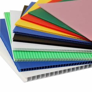 Popular promotional ecofriendly pp corrugated plastic sheets