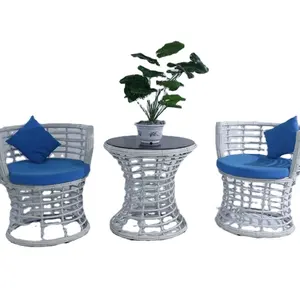 Hot Sales Modern White Wicker Chairs Table Wholesale Outdoor PE Rattan Furniture Hotels Villas Courtyards Bathrooms Farmhouses