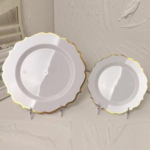 <span class=keywords><strong>Assiette</strong></span> <span class=keywords><strong>carrée</strong></span> en <span class=keywords><strong>plastique</strong></span> PS écologique et tendance, <span class=keywords><strong>rouge</strong></span> et or, de 7,5 et 10,25 pouces, pour restaurant, hôtel, rentrée scolaire - Product Image 5