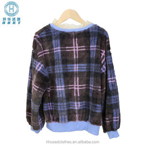 Оптовая продажа модных женских пальто из искусственного меха на флисовой подкладке, утолщенных, разных стилей, в ассортименте для перепродажи - Product Image 5