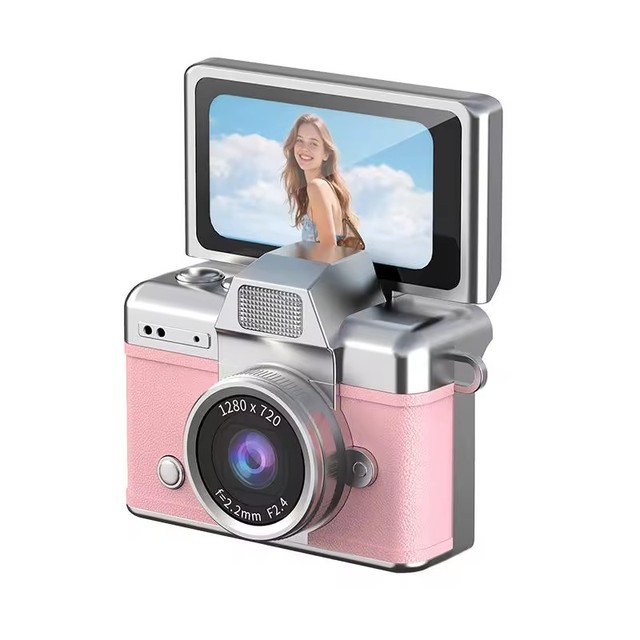 Palm-Sized Retro Mini Digital Camera 180° Flip Selfie Screen with Flashlight Multiple Filters Keychain Portable Digital Camera