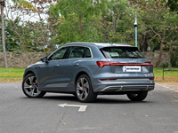 Audi E-tron Sportback 2024 465 km 313 ch Recharge rapide 5 portes 5 places SUV Automatique Sièges en cuir Régulateur de vitesse adaptatif