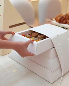 Cajas de Papel con Logotipo Personalizado en Forma de Pirámide para Empaquetar Pasteles, Tartas de Té de la Tarde, Repostería, Chocolate y Galletas, Empaque de Alimentos para Panadería con Gofrado - Product Image 4