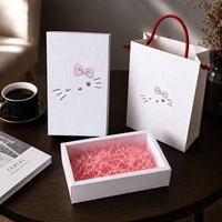 Boîte cadeau en relief avec motif de lapin de dessin animé, boîte cadeau mignonne et féminine avec rembourrage en papier pour anniversaire