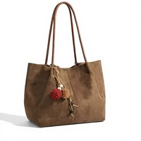 Sac fourre-tout magnétique décontracté et minimaliste en daim grande capacité pour femme, style rétro polyvalent européen-américain, nouvelle collection automne/hiver 2025