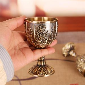 Calice Reale Vintage Fatto a Mano in Lega di Zinco, Coppa con Rilievi, Calice Dorato del Re Artù Medievale - Product Image 2