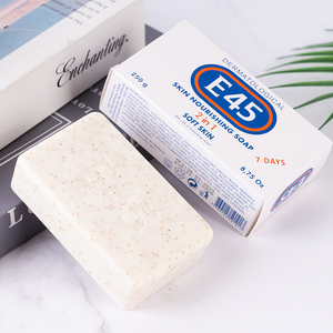 Jabón Nutritivo Dermatológico E45 2 en 1, Barra Corporal Exfoliante para Piel Suave, 250g 8.75oz, 7 Días de Hidratación, Limpieza Facial - Product Image 3