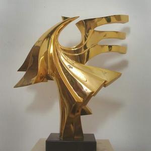 Sculpture de bureau d'intérieur en résine dorée personnalisée, peinte à la main, imperméable, thème astronaute, cadeau d'affaires, figurine - Product Image 4