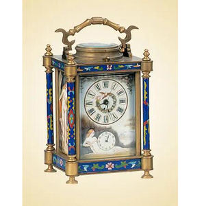 Horloge à carrosse antique en bambou et laiton avec 4 chapitres, plateforme visible, échappement, cadran en porcelaine, avec alarme, répétiteur et calendrier - Product Image 5