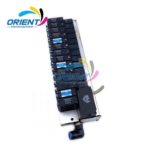 Barre de support d'origine G2.335.015 VIMP-<span class=keywords><strong>2000</strong></span>-12 <span class=keywords><strong>CPL</strong></span> M2.184.1201 Cylindre pneumatique 12 trous pour unité de valve Heidelberg SM52 Pièces <span class=keywords><strong>CPL</strong></span> - Product Image 2