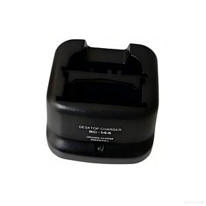 BC-144 เครื่องชาร์จแบบเร็วสำหรับเดสก์ท็อปสำหรับ <span class=keywords><strong>ICOM</strong></span> IC-<span class=keywords><strong>V8</strong></span> IC-V82 IC-F11 IC-F21 IC-A6 IC-A24 เครื่องชาร์จสำรองวิทยุสองทาง - Product Image 3