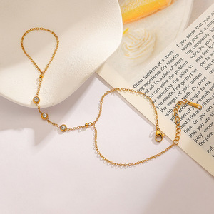 Bracelet à doigts en acier inoxydable, anneau rond avec zircone cubique sertie pavé, pour femme, bijou cadeau - Product Image 1