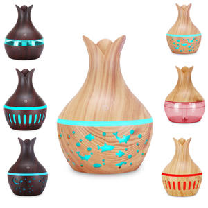 เครื่องกระจายน้ำมันหอมระเหยลายไม้ 300 มล. พร้อมไฟ LED และฟังก์ชั่นเพิ่มความชื้น สำหรับใช้ในบ้านและสำนักงาน ใช้พลังงานจาก USB และมีฟังก์ชั่นตั้งเวลา - Product Image 5