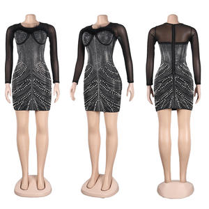 Женское платье со стразами и жемчугом - Product Image 6