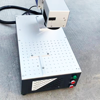20w 30w 50w RAYCUS MAX JPT Marqueur laser à fibre et machine de marquage laser pour clavier de logo d'étiquettes en métal
