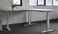 Bureau de direction électrique moderne en fer, extensible, réglable en hauteur, assis-debout, incurvé en L à 90 degrés, capacité de charge 120 kg, 3-5 personnes