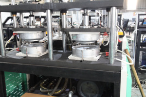 MSL600Y China Einweg mehrfarbige schöne Kreis Papp teller machen Maschine voll automatisch - Product Image 2