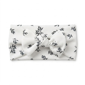 Paquete <span class=keywords><strong>de</strong></span> 6 Diademas Florales Vintage Acanaladas Surtidas <span class=keywords><strong>para</strong></span> Niñas, <span class=keywords><strong>Turbantes</strong></span> con Nudo Hecho a Mano, Suaves <span class=keywords><strong>para</strong></span> la Piel, Sin Rastro, Venta al por Mayor, Listo <span class=keywords><strong>para</strong></span> Enviar - Product Image 5