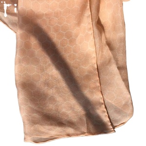 Sciarpa in <span class=keywords><strong>chiffon</strong></span> <span class=keywords><strong>di</strong></span> <span class=keywords><strong>seta</strong></span> stampata personalizzata con rotolamento a mano - Product Image 3