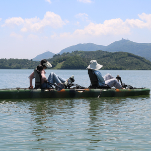 เรือคายัคตกปลาแบบมีมอเตอร์ขับเคลื่อน Viking 14 ฟุต สำหรับ 2 คน พร้อมที่นั่งคู่ ขนาด 4.2 เมตร วัสดุ HDPE แบบ Sit-On-Top และน้ำหนักเบา - Product Image 5