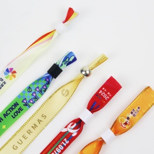 Bracelets en tissu RFID personnalisés de haute qualité avec logo de marque, ruban satiné imprimé pour événements, festivals et fêtes - Product Image 3