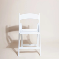 Chaises pliantes empilables en résine plastique blanche robustes et modernes pour événements en plein air, vente en gros