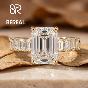 แหวนหมั้นเพชรแล็บโกรว์ HPHT รับรองโดย IGI สำหรับผู้หญิง แหวนเงินแท้ 925 ประดับเพชรแล็บโกรว์ทรงมรกตแบบฝังเพชร - Product Image 1