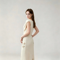 Fournisseur OEM Robe longue femme brodée asymétrique sans manches avec ceinture élégante pour occasions spéciales Usine chinoise