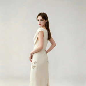 Fournisseur OEM Robe longue femme brodée asymétrique sans manches avec ceinture élégante pour <span class=keywords><strong>occasions</strong></span> spéciales Usine chinoise - Product Image 2