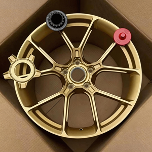 Jantes en alliage d'aluminium forgées sur mesure de 15 à 17 pouces avec blocage central doré pour Porsche 911 GT3 Turbo S Série <span class=keywords><strong>3000</strong></span> - Product Image 1
