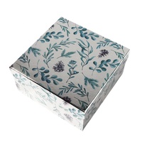 Boîte de papier de conception de fleur carrée en gros pour l'emballage de cadeau de chocolat de sucrerie et de noce